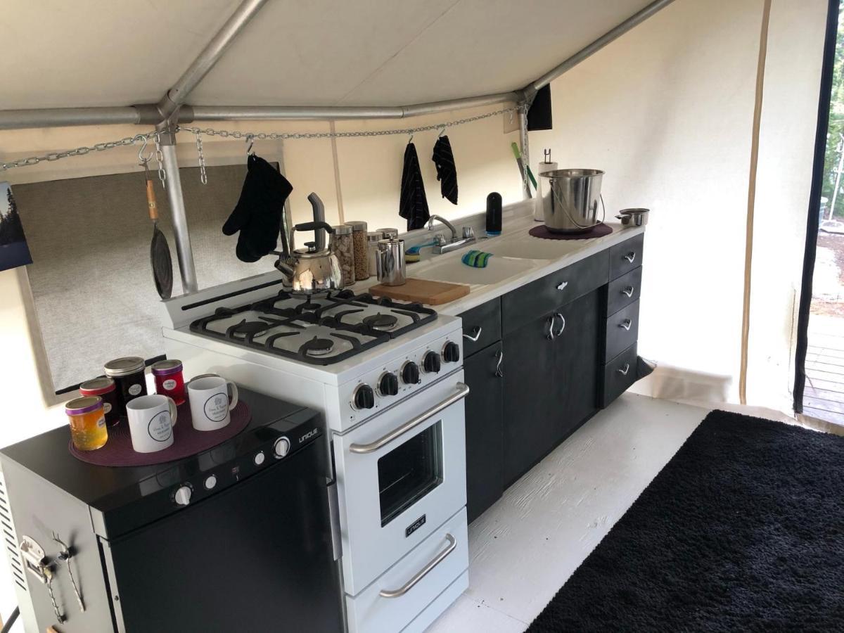Vines And Puppies Glamping Hideaway Hotel Jade City Luaran gambar